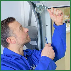 Quality Garage Door Milwaukee, WI 262-618-7038 Quality Garage Door Milwaukee, WI 262-618-7038 - side-t-21-gr-39m-garage-door-installation